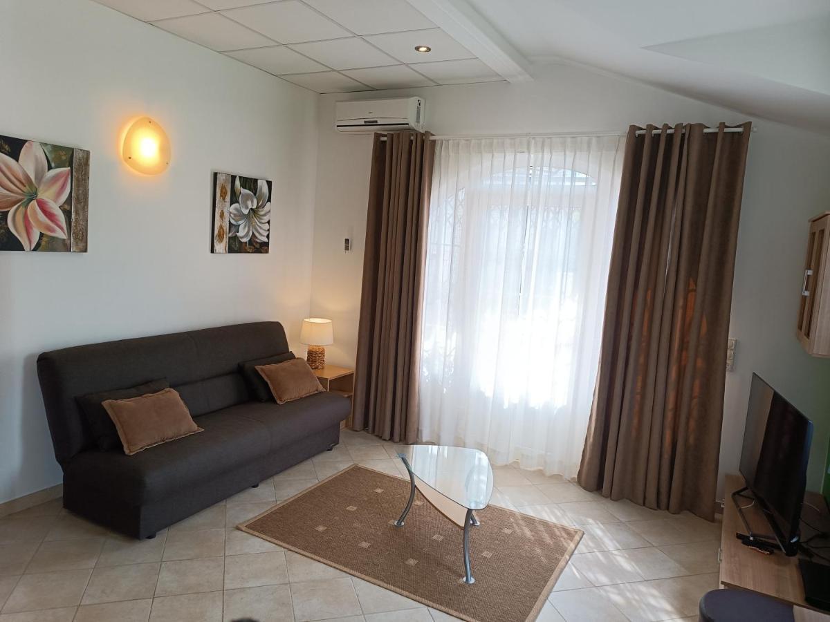 Apartments Lupus Vodice Esterno foto