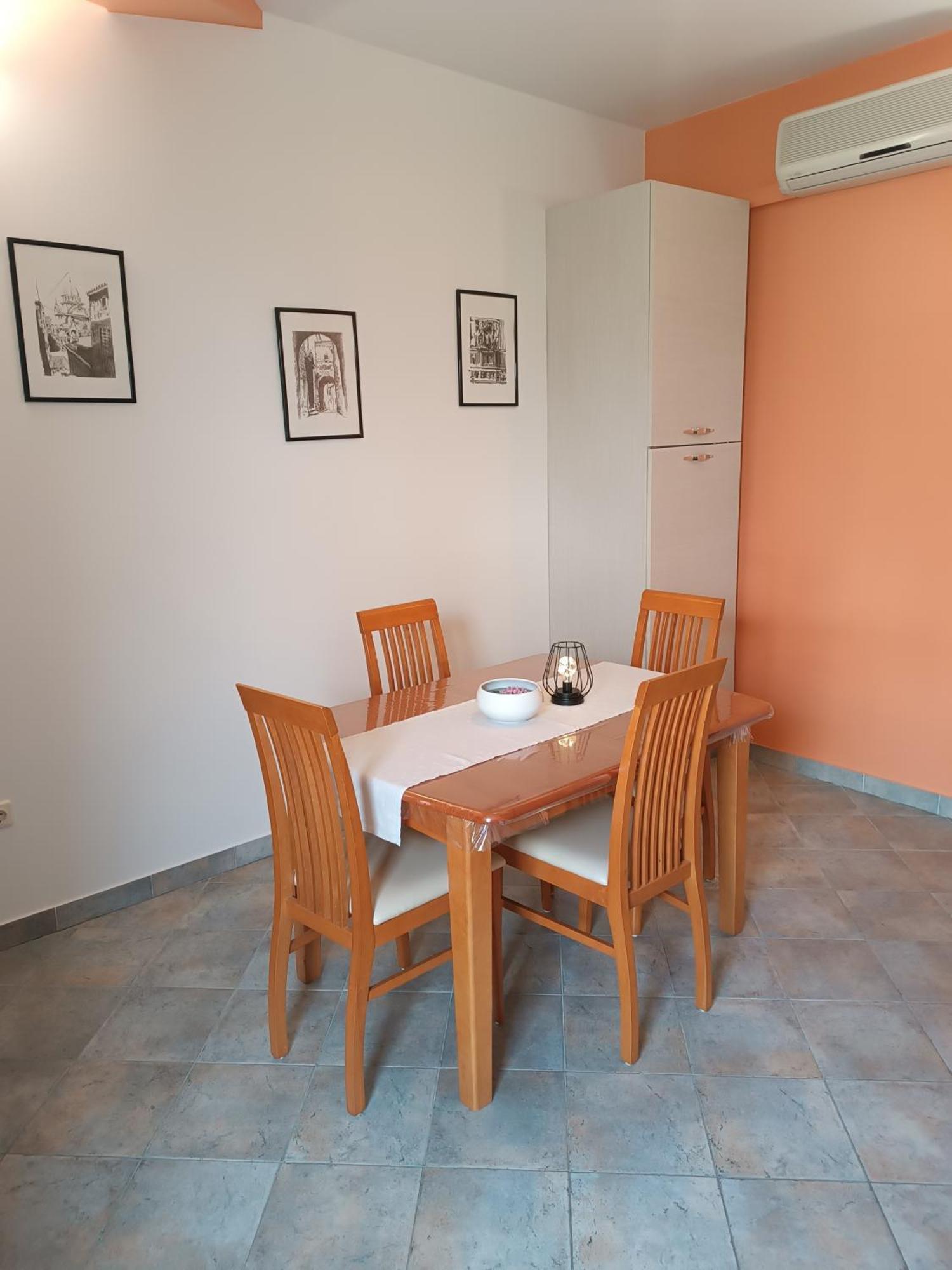 Apartments Lupus Vodice Esterno foto